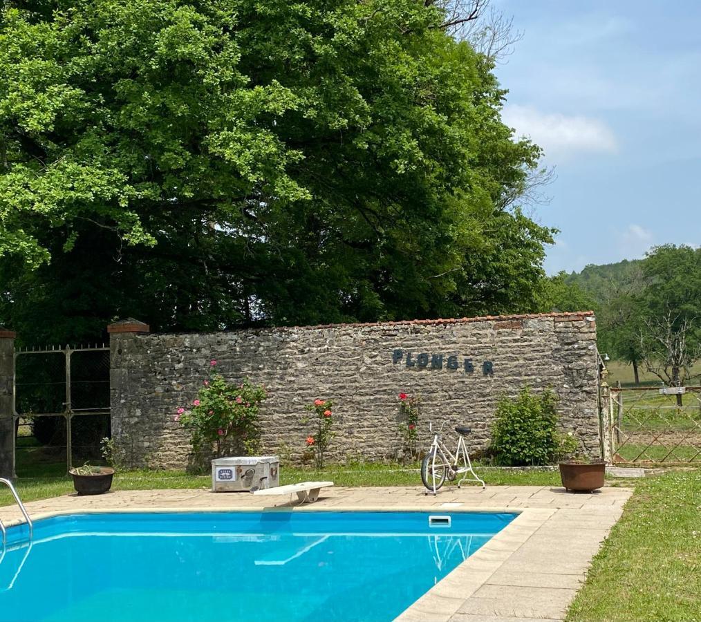 לינה וארוחת בוקר Quingey Le Colombier De Malpas מראה חיצוני תמונה